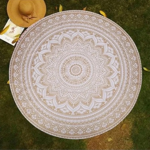 ❌SOLD❌ Mandala Gold & White 72” Round Cotton Tapestry - Picture 3 of 5